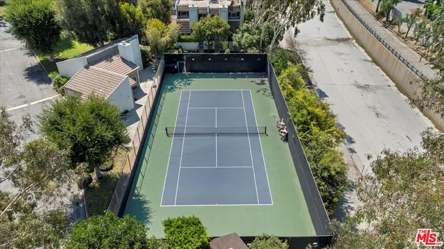 $799,000 | 11732 Moorpark Street, Unit I, Studio City, CA 91604