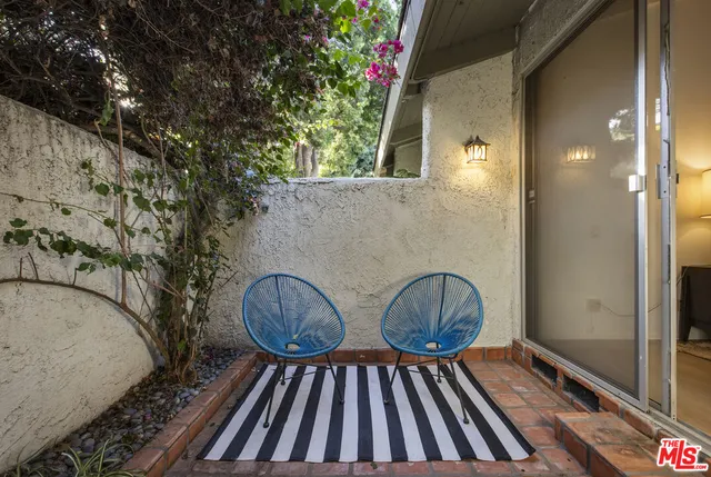 $799,000 | 11732 Moorpark Street, Unit I, Studio City, CA 91604