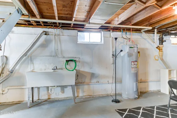 $229,900 | 647 Beaumond Place, Deerfield, NY 13502