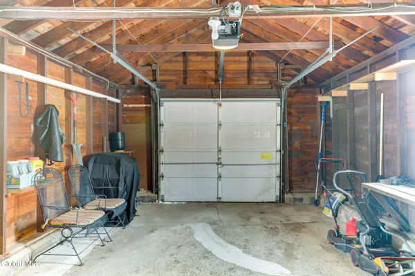 $229,900 | 647 Beaumond Place, Deerfield, NY 13502