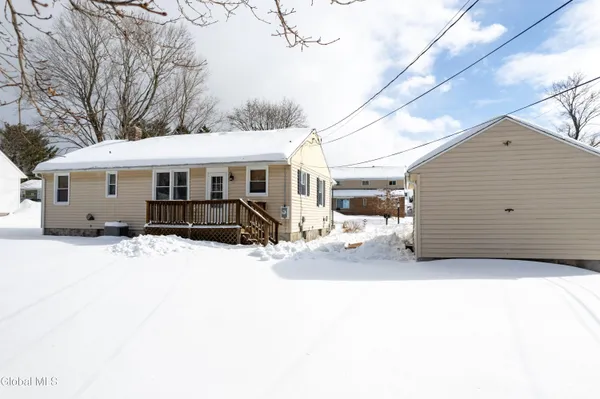 $229,900 | 647 Beaumond Place, Deerfield, NY 13502