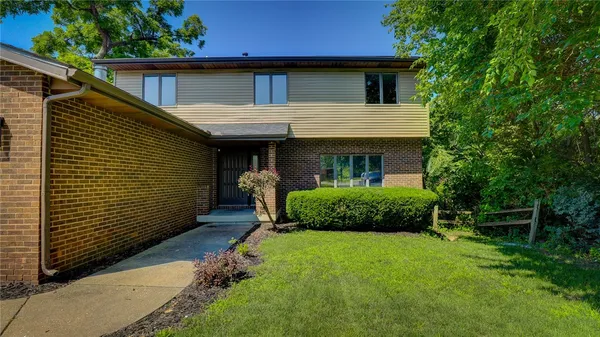 $274,900 | 2287 Valley View Place, Decatur, IL 62522