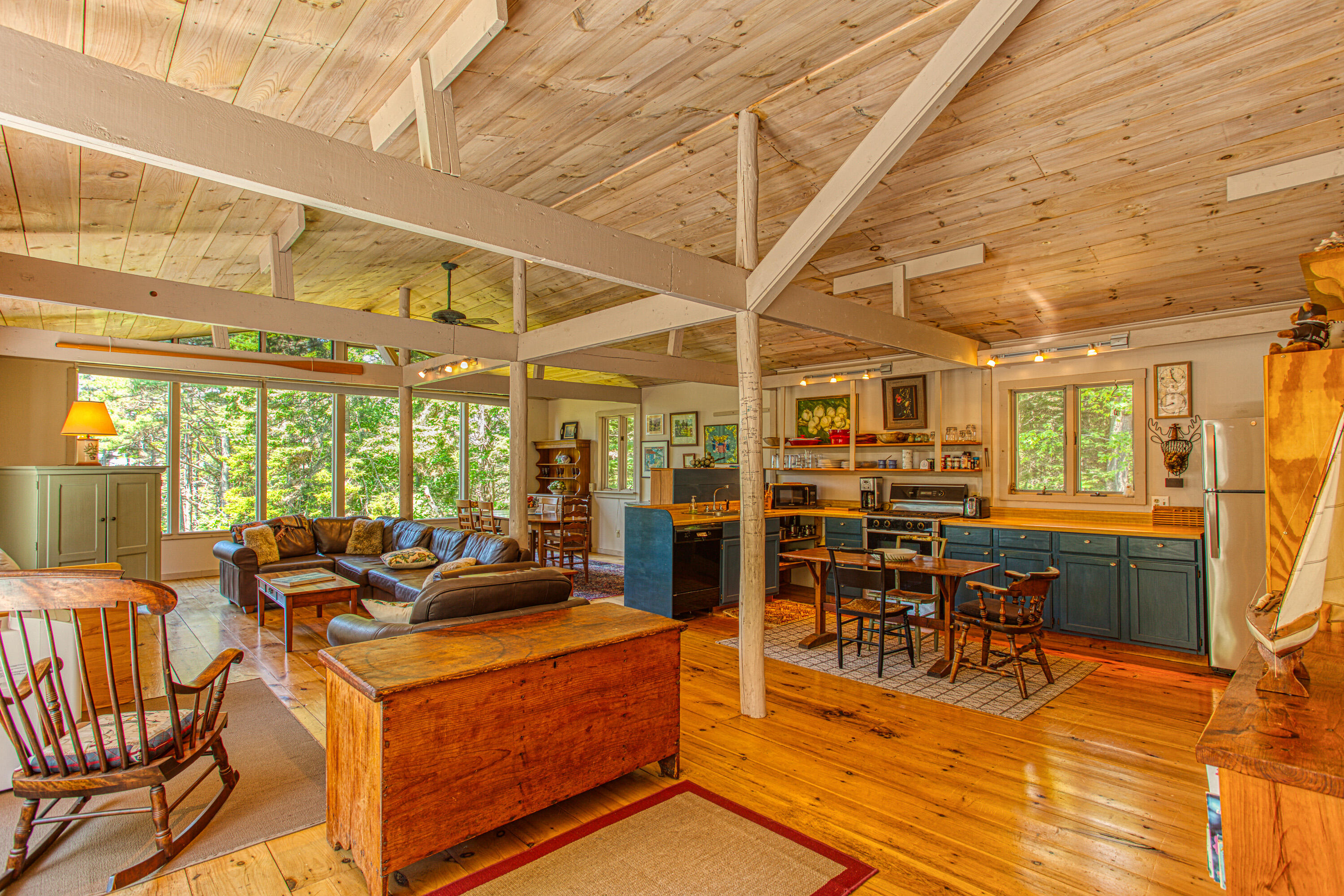 87 Crest Avenue Boothbay Harbor, ME 04538 - Photo 5 of 27 Interior from Entry