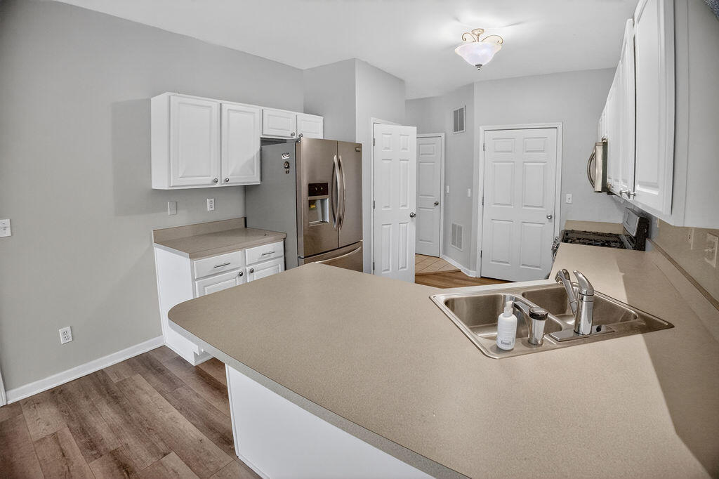 8124 Tuckaway Court Crown Point, IN 46307 - Photo 11 of 36 1024x682