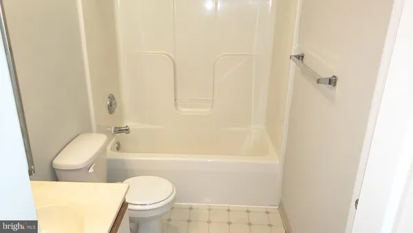 $2,050 | 151 South Riding Boulevard, Wilmington, DE 19808
