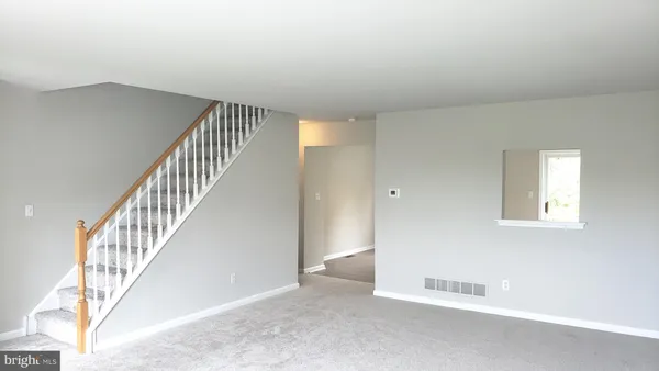 $2,050 | 151 South Riding Boulevard, Wilmington, DE 19808