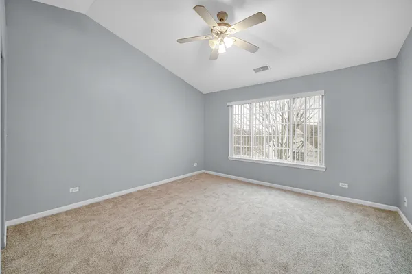 $2,690 | 3473 Ravinia Circle, Aurora, IL 60504