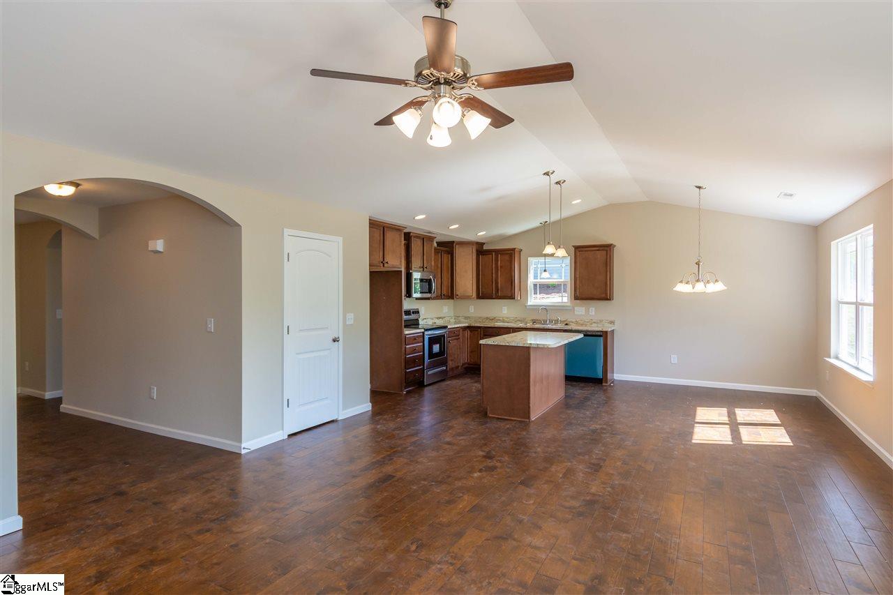 113 Lyman Lake Road Lyman, SC 29365 - Photo 11 of 26