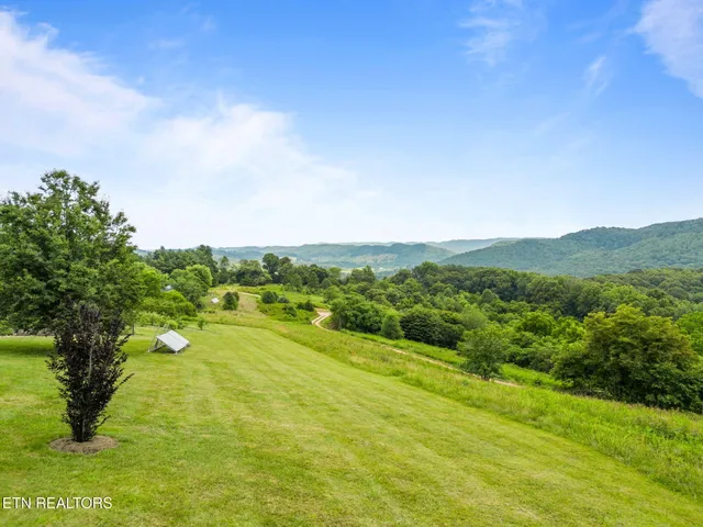 $340,000 | 891 New Harvest Road, Washburn, TN 37888