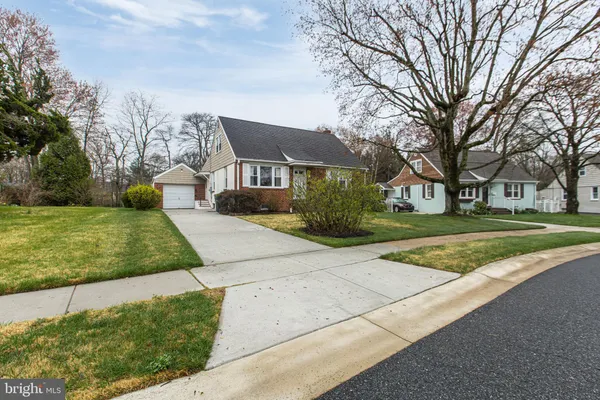 $379,000 | 821 Kenyon Lane, Newark, DE 19711