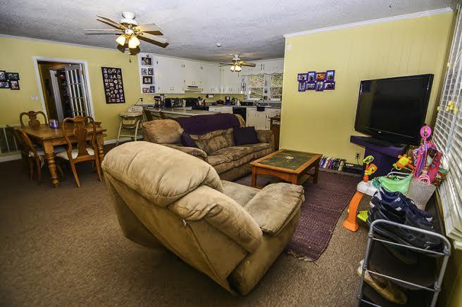 2005 State Rd S-38-174 Holly Hill, SC 29059 - Photo 18 of 18 living room - Copy