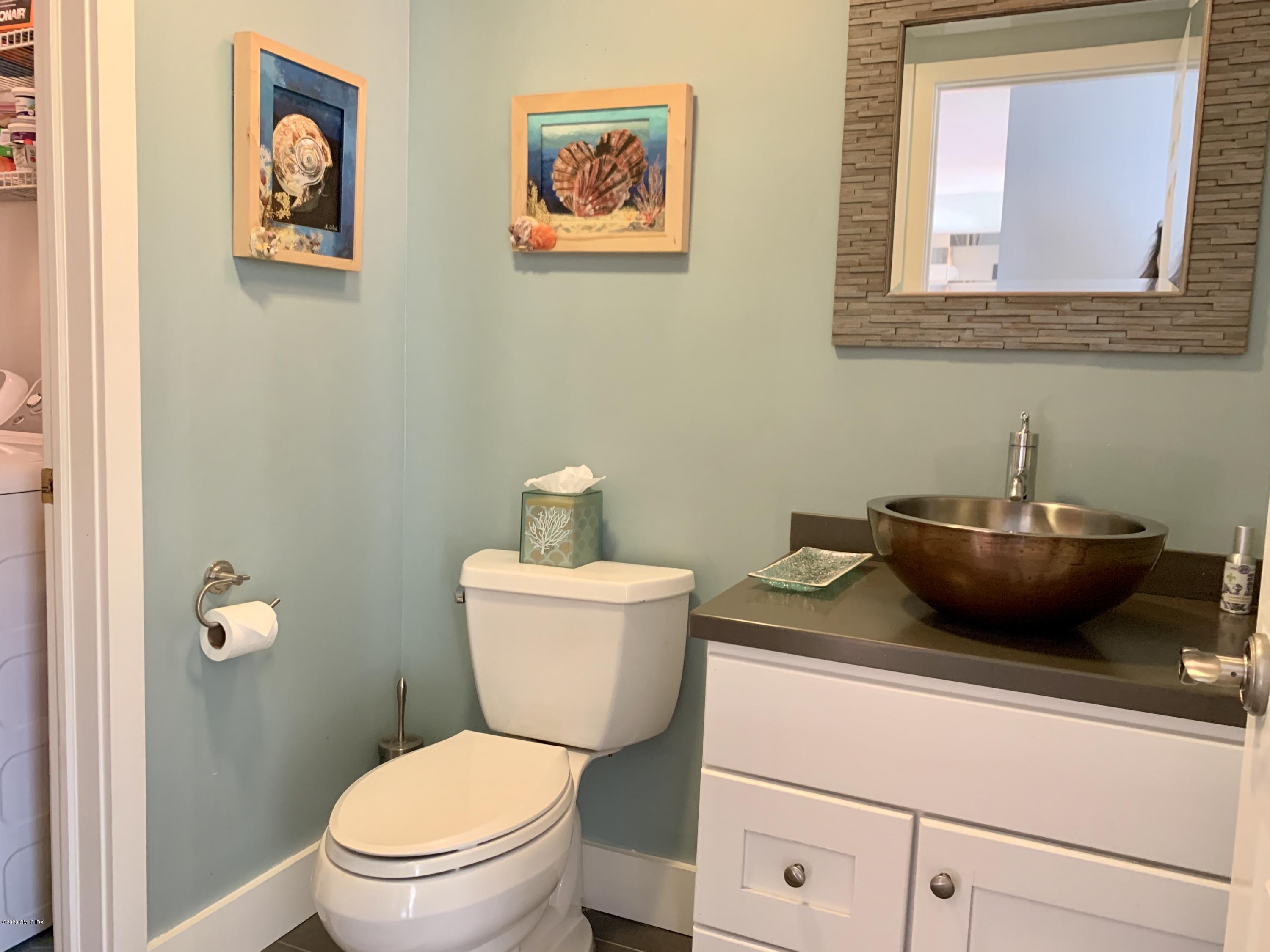 1465 East Putnam Avenue, Unit 414 Riverside, CT 06878 - Photo 8 of 20 IMG_3369