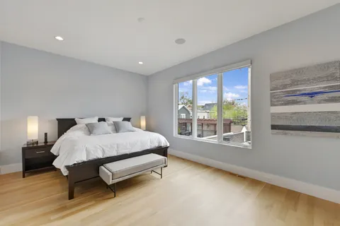 $1,995,000 | 3012 North Hoyne Avenue, Chicago, IL 60618