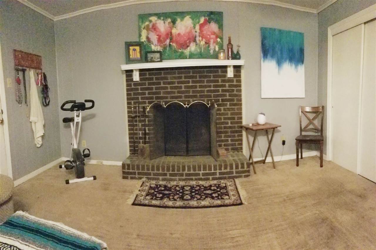 1675 Hopewell Road Memphis, TN 38117 - Photo 3 of 14