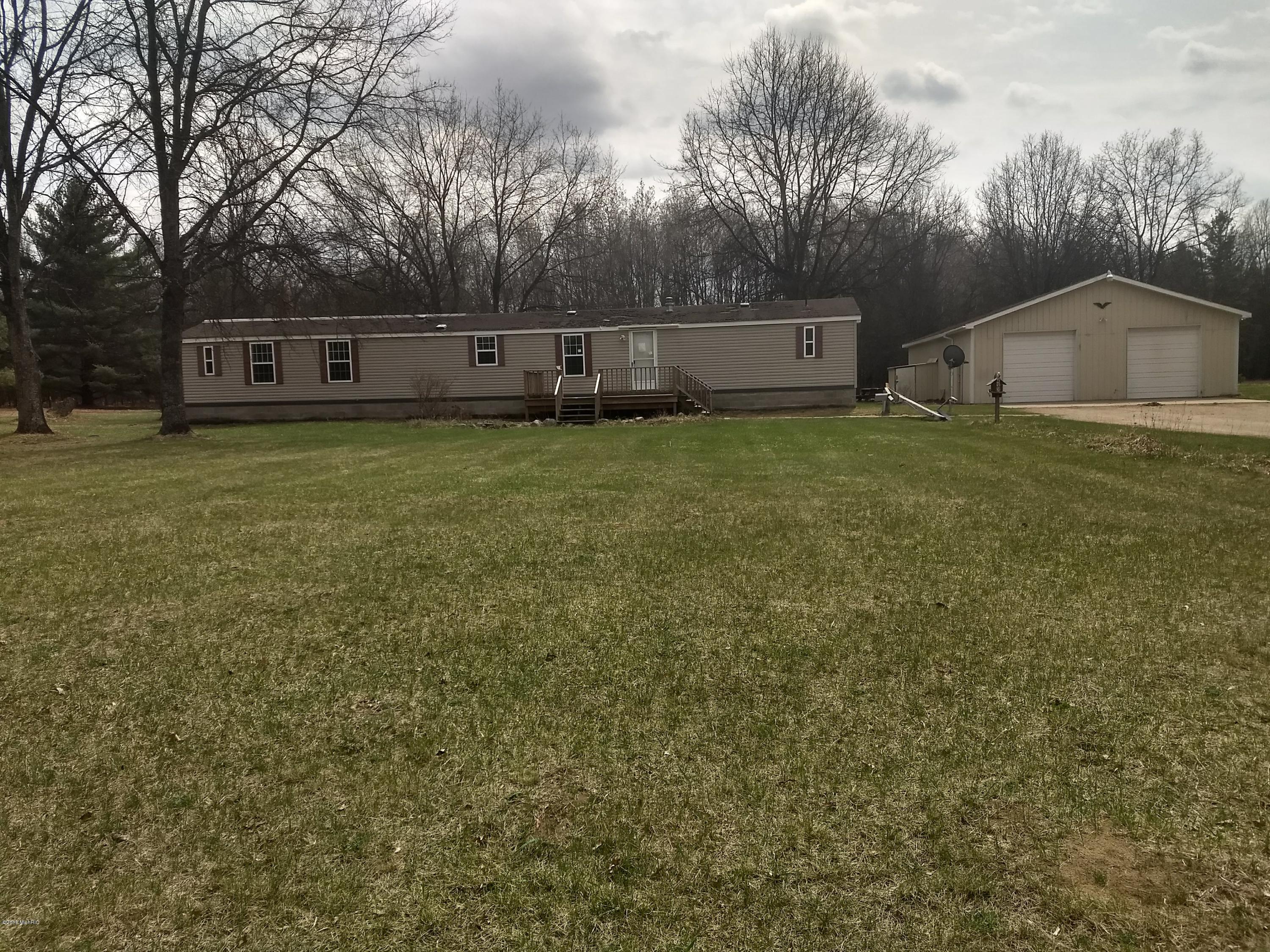 11075 South River Road Evart, MI 49631 - Photo 1 of 37 IMG_20180502_134937992_HDR