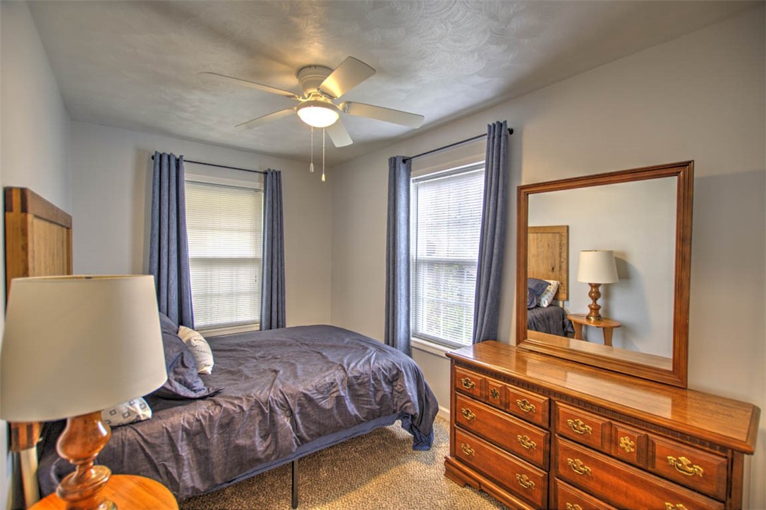 410 Lakeview Avenue Decatur, IL 62521 - Photo 19 of 37