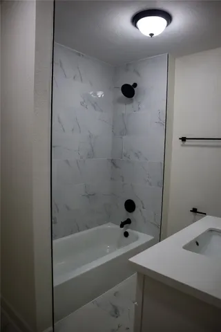 $1,600 | 621 North Street, Crosby, TX 77532