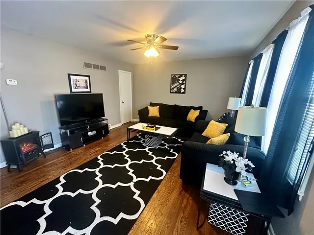 $270,000 | 10601 East 78th Terrace, Raytown, MO 64138