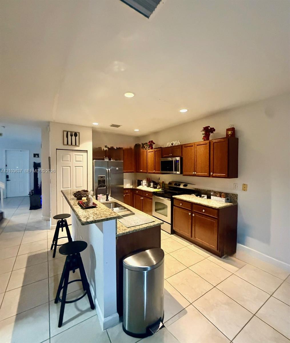11275 Southwest 239 Street Homestead, FL 33032 - Photo 4 of 45 Gallery Image 4