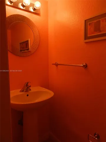 $1,950 | 8950 Southwest 69th Court, Unit 215, Pinecrest, FL 33156