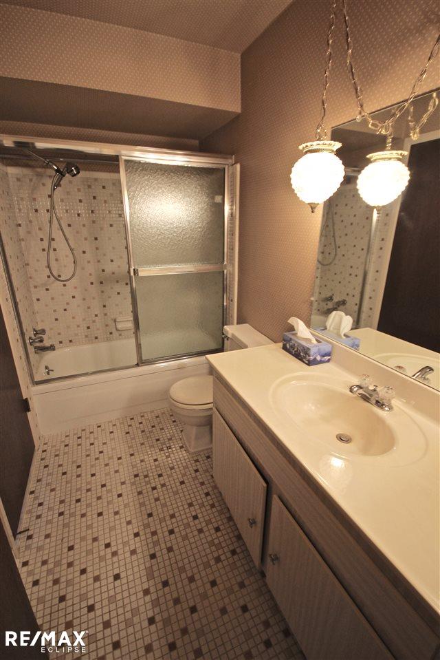 29173 Hayes Road, Unit B21 Warren, MI 48088 - Photo 11 of 23