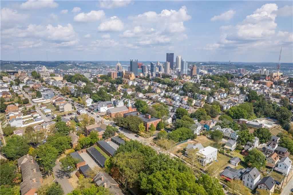 426 Bigham Street Pittsburgh, PA 15211 - Photo 17 of 31