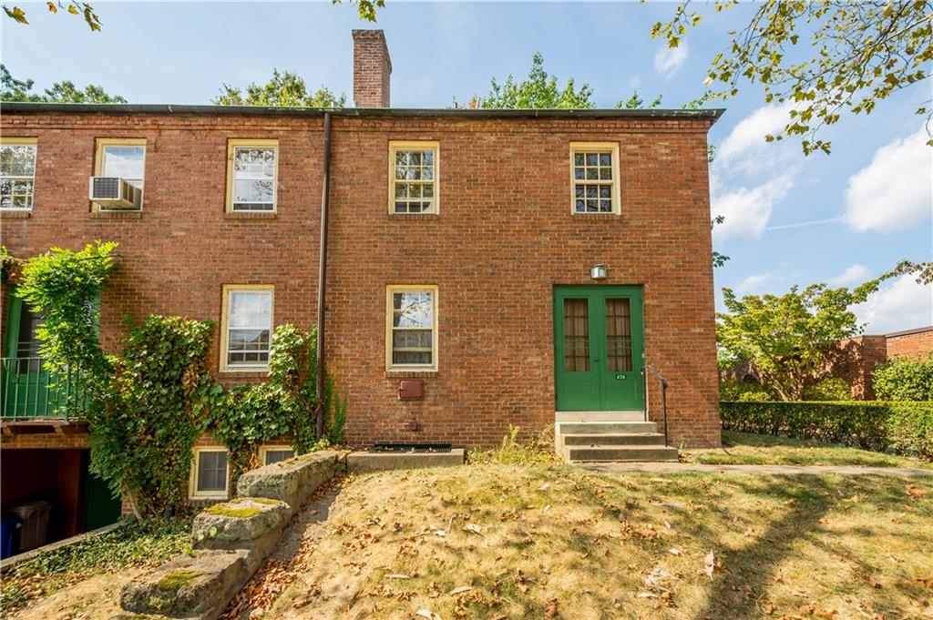 426 Bigham Street Pittsburgh, PA 15211 - Photo 2 of 31