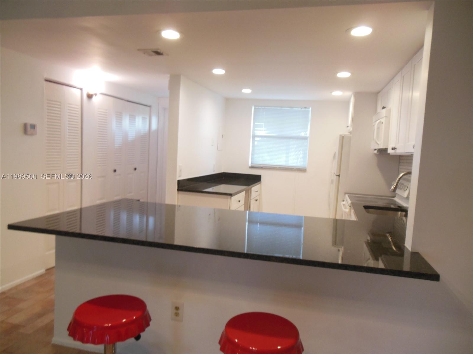 10110 Boca Entrada Boulevard, Unit 402 Boca Raton, FL 33428 - Photo 3 of 29