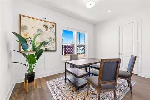 $674,900 | 215 Carroll Street, Fort Worth, TX 76107