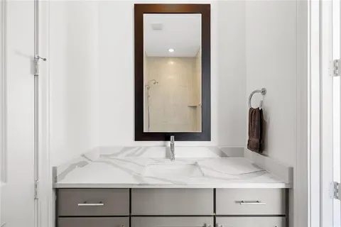 $674,900 | 215 Carroll Street, Fort Worth, TX 76107