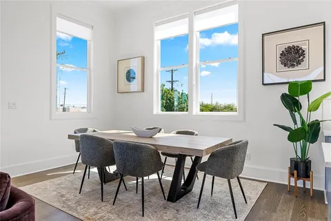 $674,900 | 215 Carroll Street, Fort Worth, TX 76107