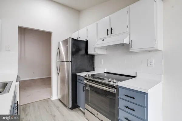 $225,000 | 306 Blue Water Court, Unit 301, Glen Burnie, MD 21060