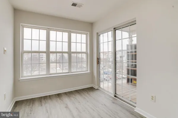 $225,000 | 306 Blue Water Court, Unit 301, Glen Burnie, MD 21060