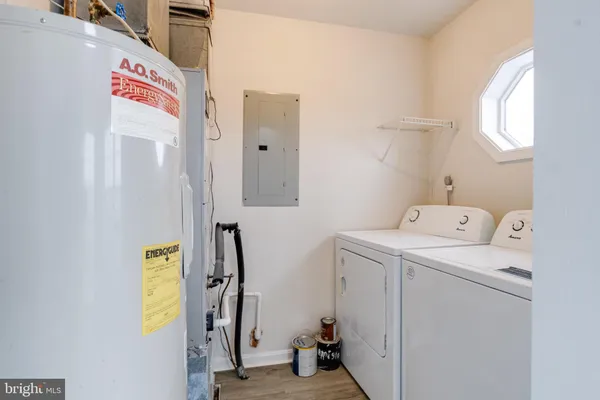 $225,000 | 306 Blue Water Court, Unit 301, Glen Burnie, MD 21060