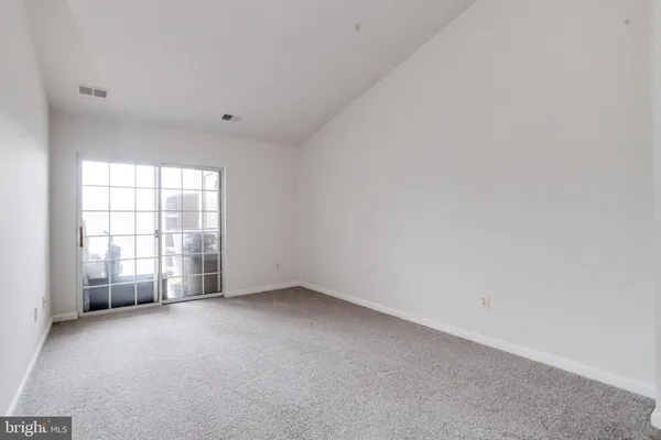 $225,000 | 306 Blue Water Court, Unit 301, Glen Burnie, MD 21060