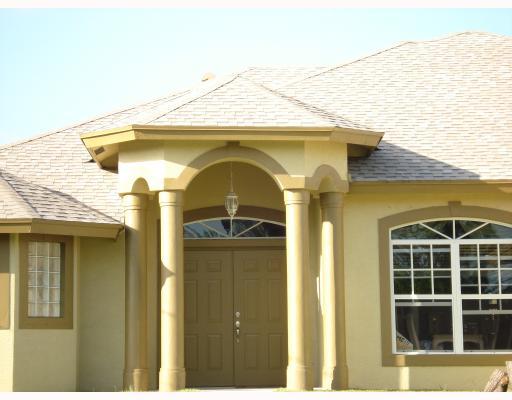 2581 Southwest Fair Isle Road Port St. Lucie, FL 34987 - Photo 1 of 13 Primary Photo