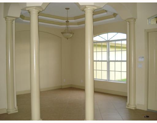 2581 Southwest Fair Isle Road Port St. Lucie, FL 34987 - Photo 5 of 13 Additional Photo