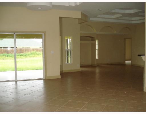 2581 Southwest Fair Isle Road Port St. Lucie, FL 34987 - Photo 6 of 13 Additional Photo