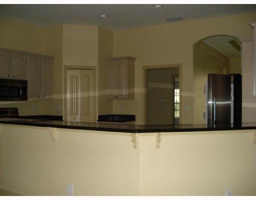 2581 Southwest Fair Isle Road Port St. Lucie, FL 34987 - Photo 9 of 13 Additional Photo