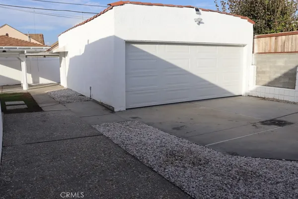 $999,000 | 1917 West 74th Street, Los Angeles, CA 90047