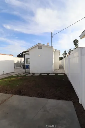 $999,000 | 1917 West 74th Street, Los Angeles, CA 90047