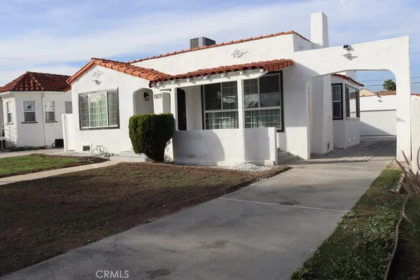 $999,000 | 1917 West 74th Street, Los Angeles, CA 90047