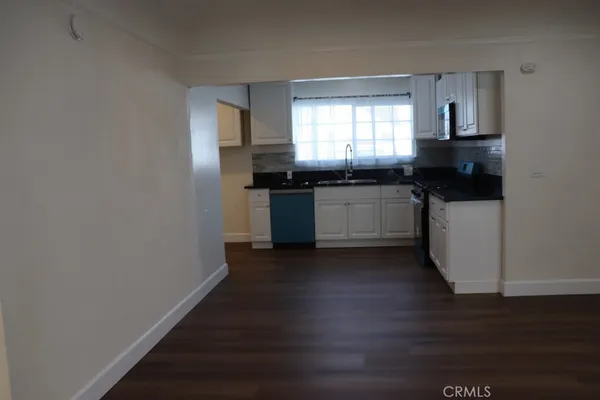 $999,000 | 1917 West 74th Street, Los Angeles, CA 90047