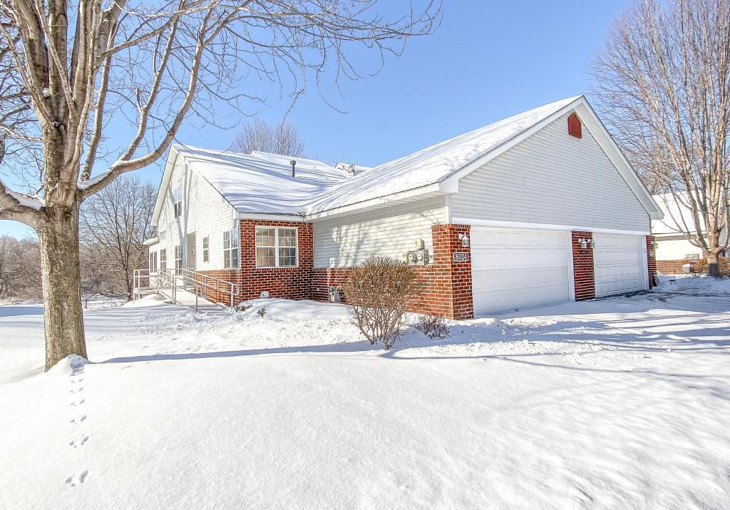 8024 Autumn Ridge Way Chanhassen, MN 55317 - Photo 1 of 34 Gallery Image 1