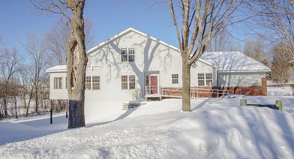 8024 Autumn Ridge Way Chanhassen, MN 55317 - Photo 4 of 34 Gallery Image 4