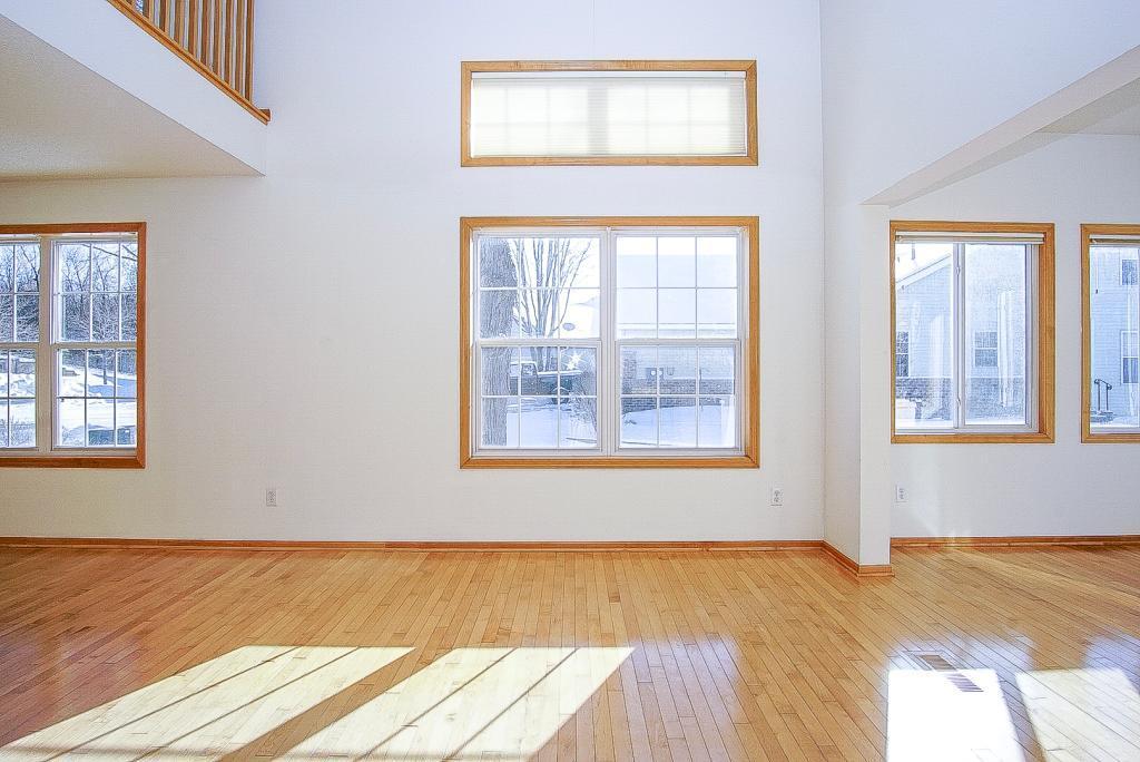 8024 Autumn Ridge Way Chanhassen, MN 55317 - Photo 7 of 34 Gallery Image 7