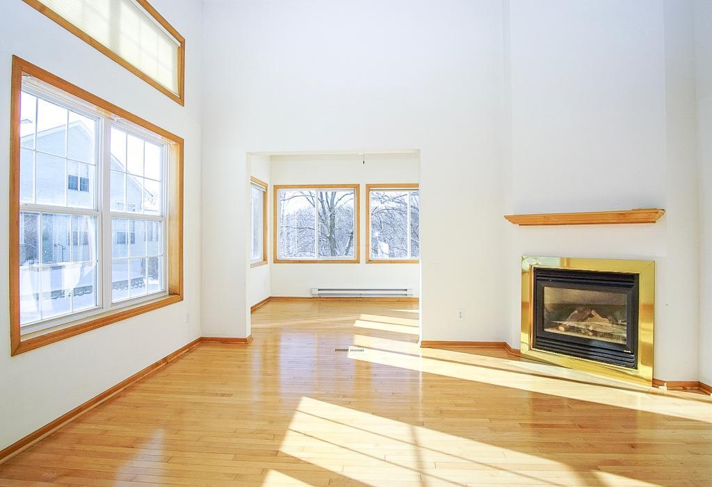 8024 Autumn Ridge Way Chanhassen, MN 55317 - Photo 8 of 34 Gallery Image 8