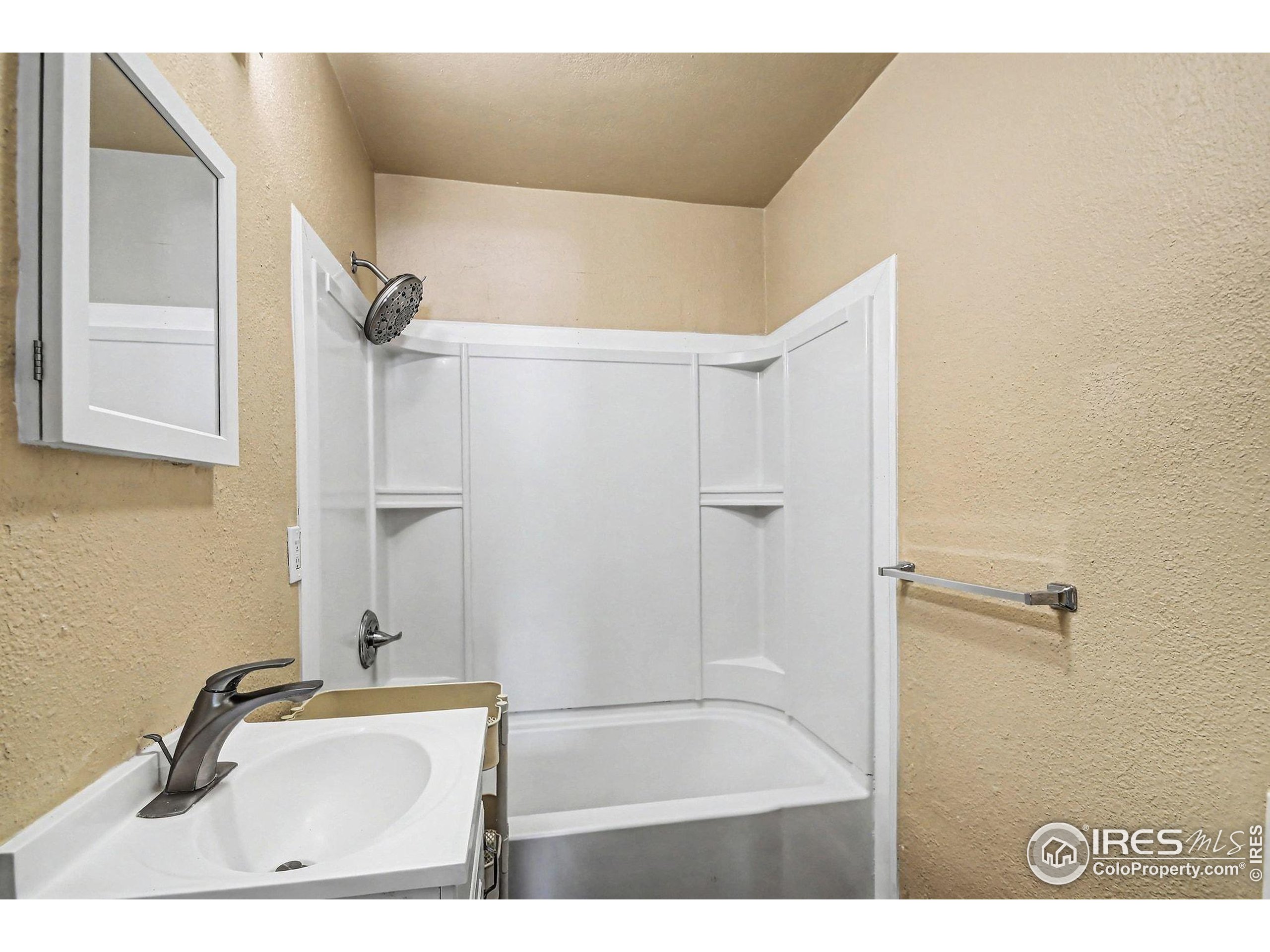 2418 West 8th Street Greeley, CO 80634 - Photo 14 of 27