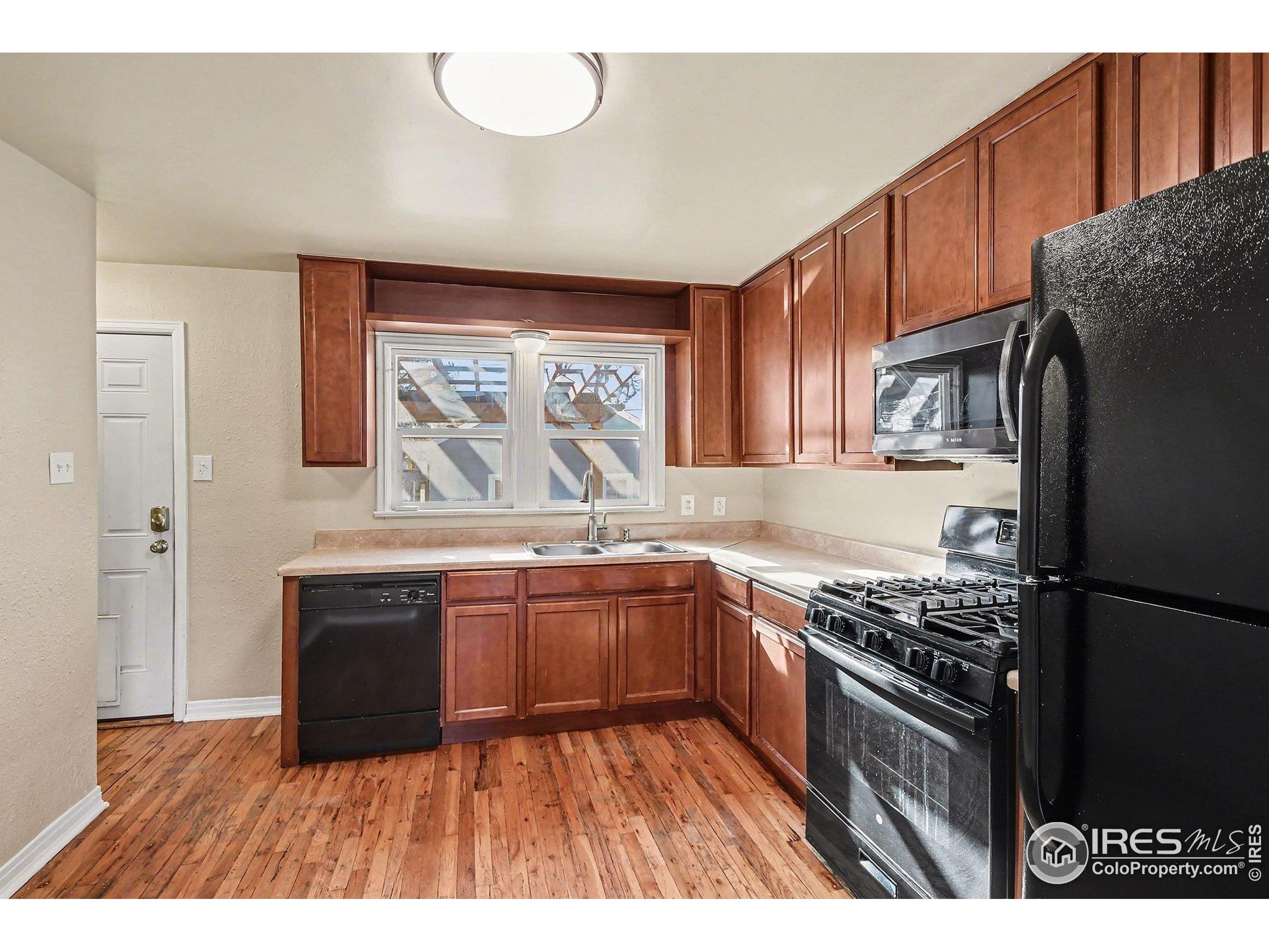 2418 West 8th Street Greeley, CO 80634 - Photo 10 of 27