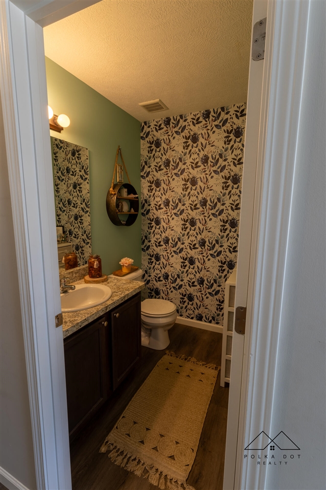 415 Edgewood Pass Fenton, MI 48430 - Photo 5 of 32
